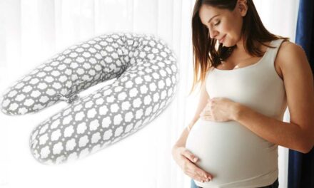 Jak vybrat těhotenský polštář a ulevit si tak od potíží se spánkem v těhotenství