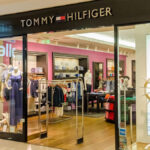 Šaty Tommy Hilfiger – symbol elegance